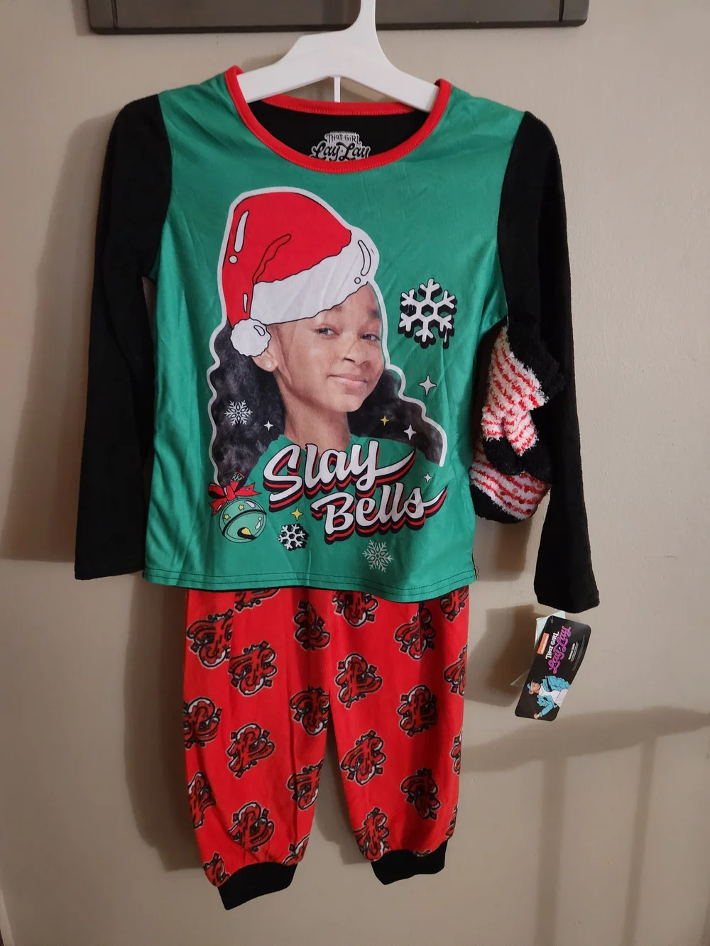 Nickelodeon Slay Bells Pajama Set - Green, Red & Black Size M(7/8)